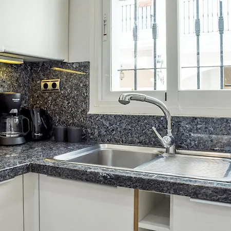 Ap169- Comfortable 2 Bedroom Marbella