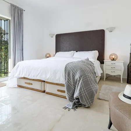 Ap169- Comfortable 2 Bedroom Apartment Marbella